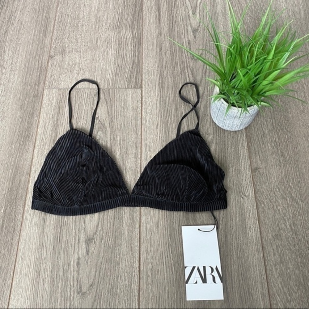 Zara Pleated Top In Black Size Small